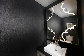 Elyton Hotel, Autograph Collection by Marriott