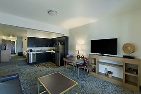 Oxford Suites Sonoma County