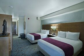 Oxford Suites Sonoma County