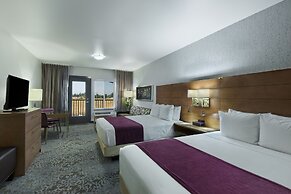 Oxford Suites Sonoma County