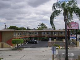 Fullerton Lodge