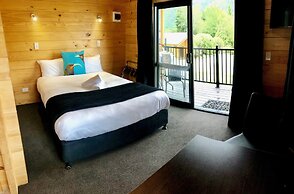 Kingston TOP 10 Holiday Park