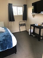 Kingston TOP 10 Holiday Park