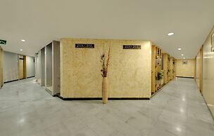 Central Beacon Hotel Surat