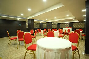 Central Beacon Hotel Surat