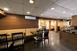 Central Beacon Hotel Surat