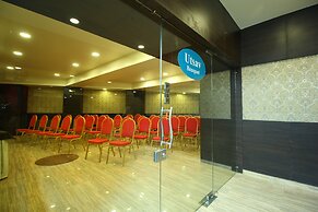 Central Beacon Hotel Surat