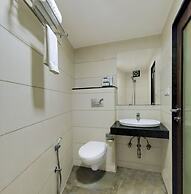 Central Beacon Hotel Surat