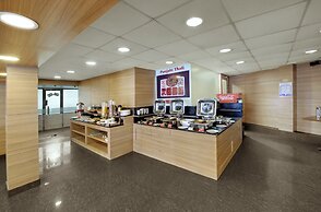 Central Beacon Hotel Surat