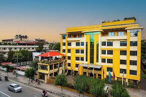 Yellow Pagoda Hotel
