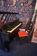 Guest House Gallery and More