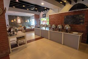 Hotel Ananda Inn