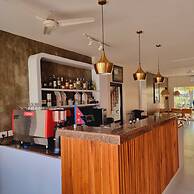 Hotel Ananda Inn