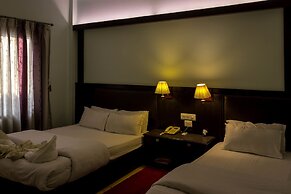 Hotel Ananda Inn