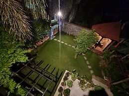 Hotel Ananda Inn