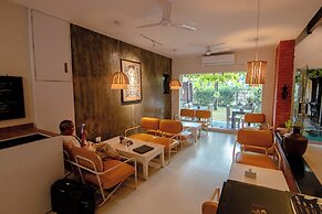 Hotel Ananda Inn