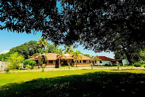 Baywatch Beach Resort