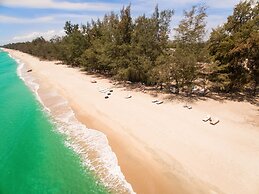 Mumsa Beach Resort & Restaurant