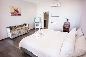 Mumsa Beach Resort & Restaurant