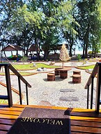 Mumsa Beach Resort & Restaurant