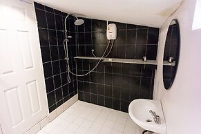 Mumsa Beach Resort & Restaurant