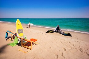 Mumsa Beach Resort & Restaurant