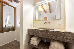 Anemomylos Residence