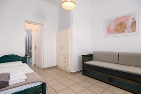 Anemomylos Residence