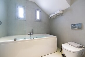 Anemomylos Residence