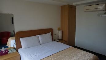 Chian Huei Business Hotel