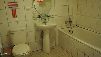 Chian Huei Business Hotel