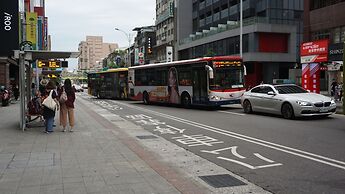 Chian Huei Business Hotel