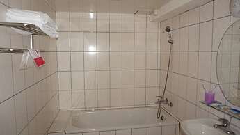 Chian Huei Business Hotel