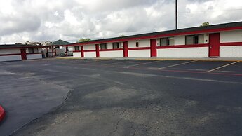 Luxury Inn & RV Park