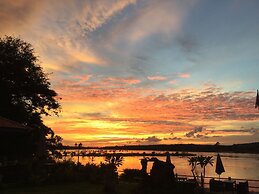 Khong Chiam Orchid Riverside Resort