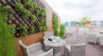 Seventh Heaven Hotel and High Bar