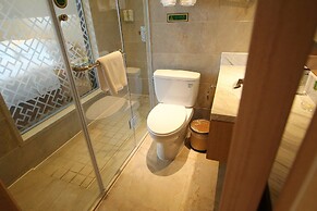 Shanghai Waigaoqiao Free Trade Zone Vienna Hotel