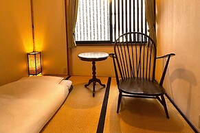 Guest House Oumi - Hostel