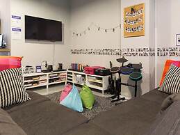 Checkers Backpackers