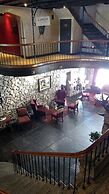 Ye Old English Inn