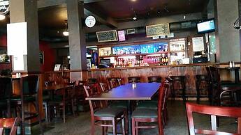Ye Old English Inn