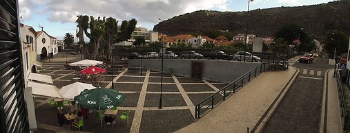 Casas da Avenida e do Pico