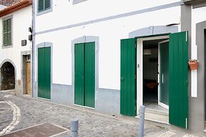 Casas da Avenida e do Pico