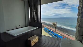 Wyndham Tamansari Jivva Resort Bali