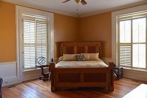 Early Inn at the Grove