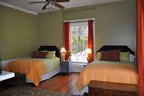 Early Inn at the Grove