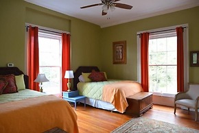 Early Inn at the Grove