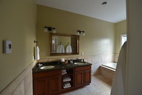 Early Inn at the Grove