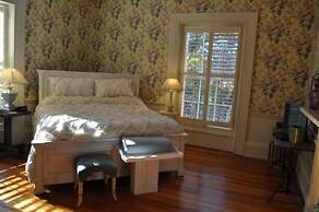 Early Inn at the Grove