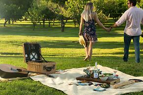 L'Auberge Provencale Inn & Restaurant